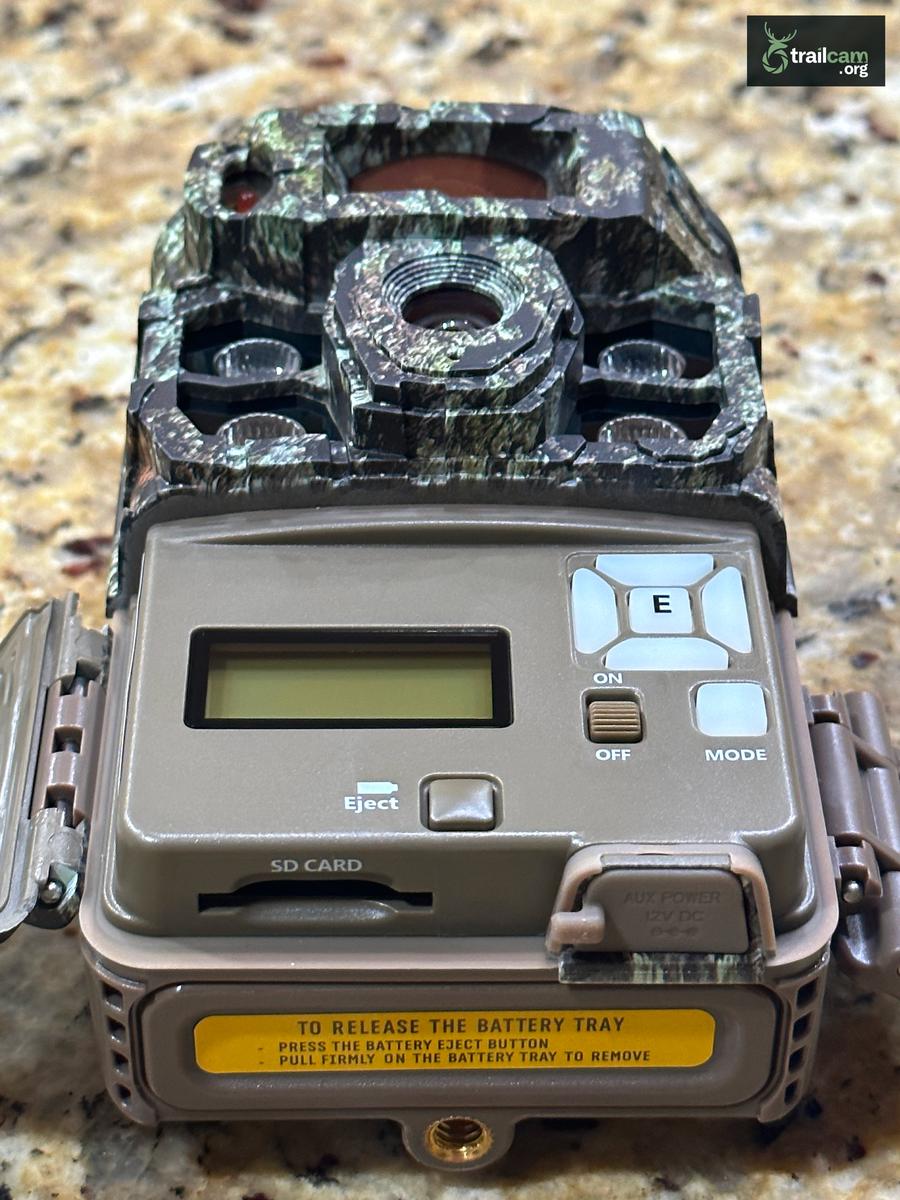 Day picture: SD Card Slot - Browning Defender Ridgeline Pro